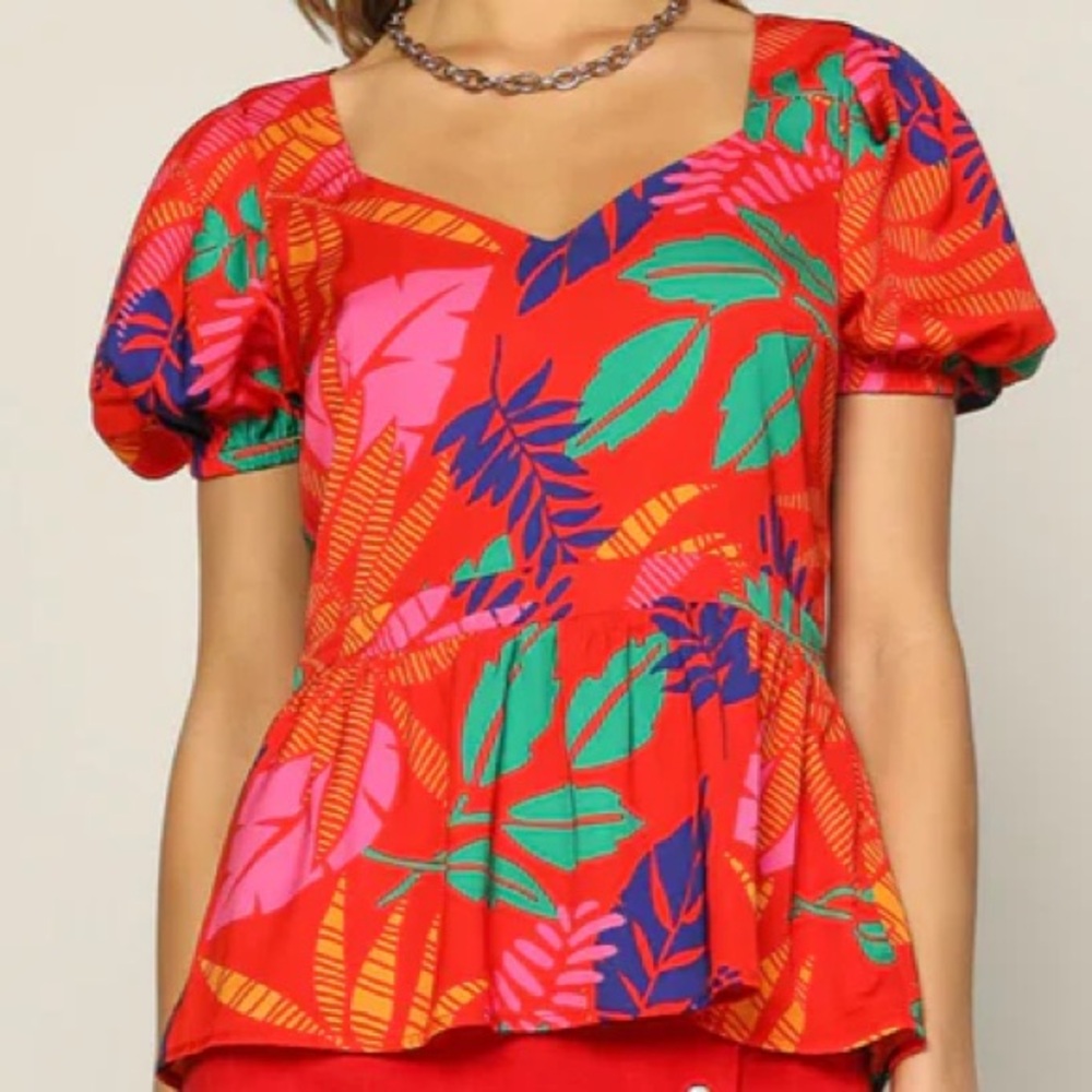 Skies are Blue Rosalee Top 🔴